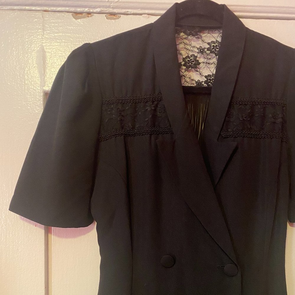 Good quality Vintage Button-up Dress with Lace & Fringe detail